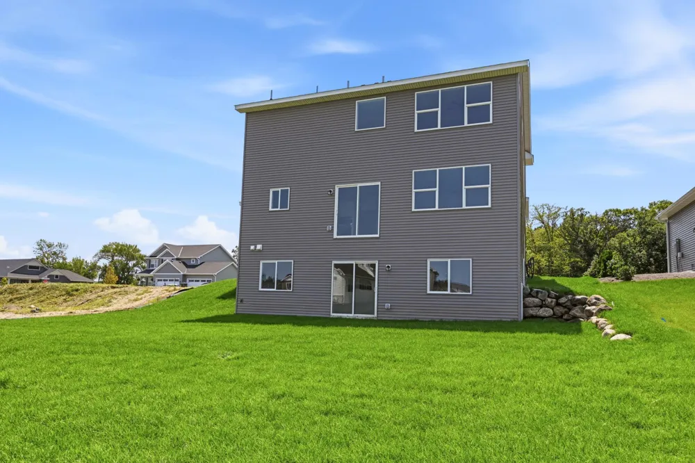 752 Rosebud Lane Delano, MN 55328
