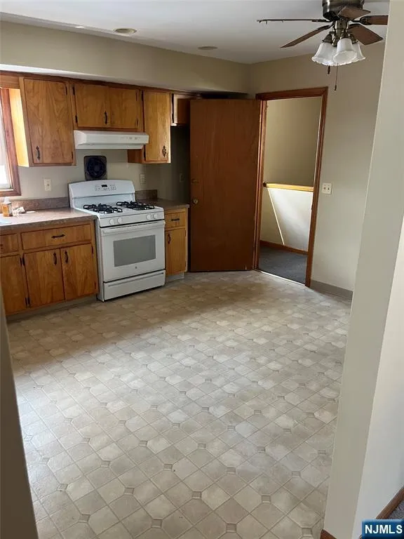 334 Copeland Avenue 2 Lyndhurst, NJ 07071