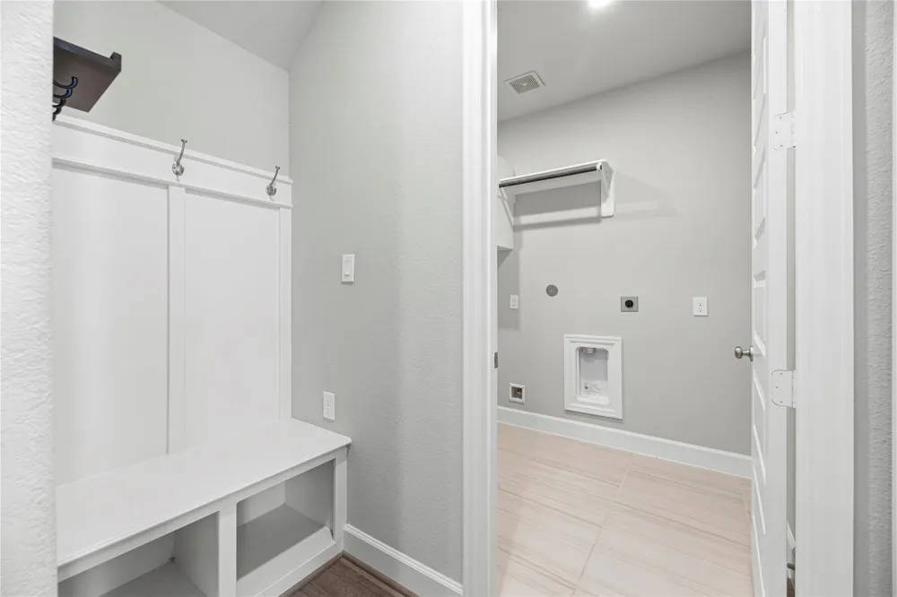 9511 Shaded Tree Drive Missouri City, TX 77459