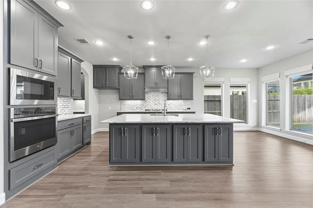 9511 Shaded Tree Drive Missouri City, TX 77459