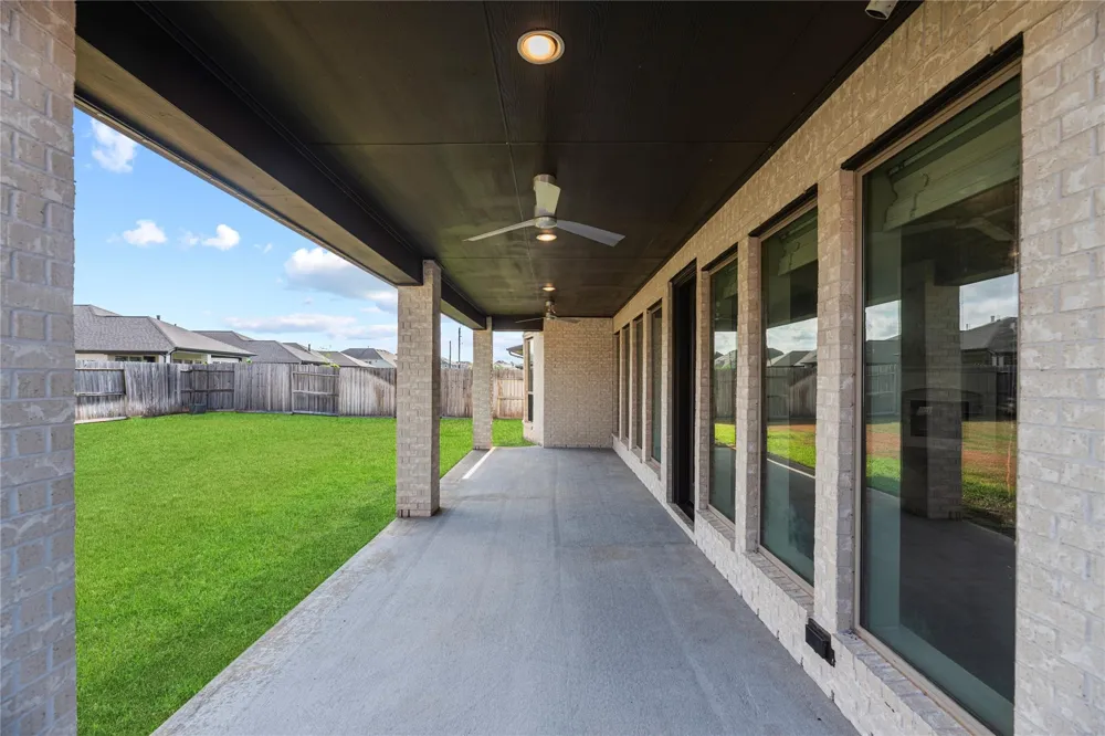 9511 Shaded Tree Drive Missouri City, TX 77459