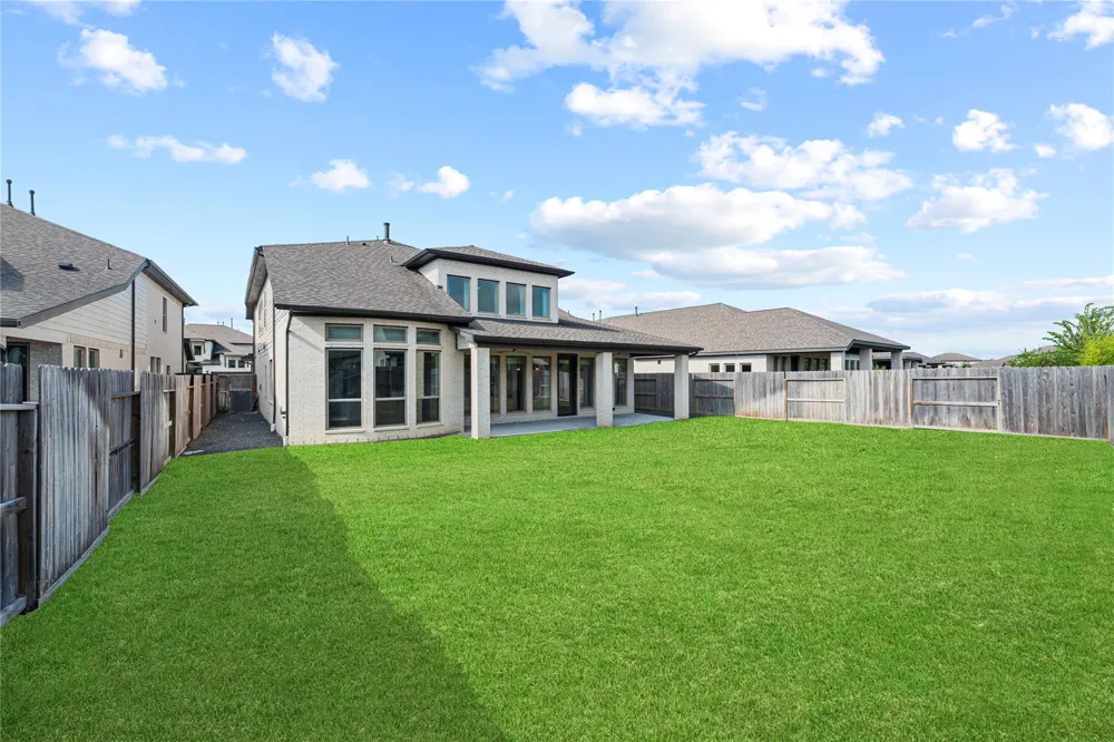 9511 Shaded Tree Drive Missouri City, TX 77459