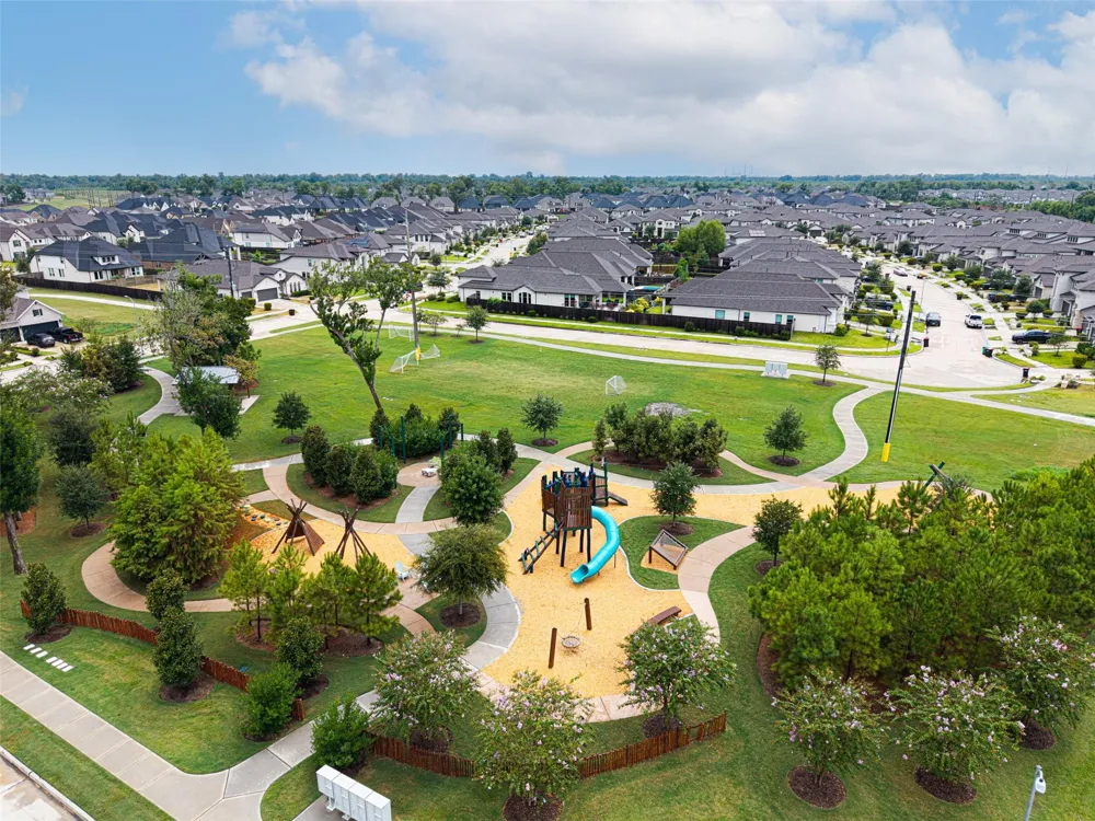 9511 Shaded Tree Drive Missouri City, TX 77459