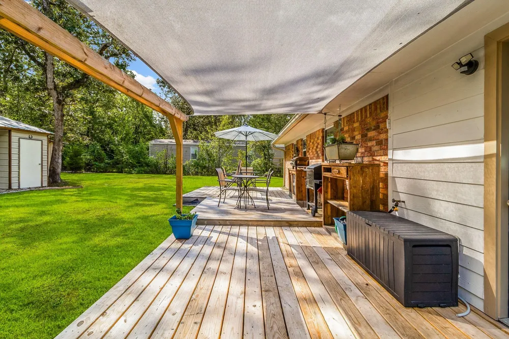 1220 Bluebird Avenue Livingston, TX 77351