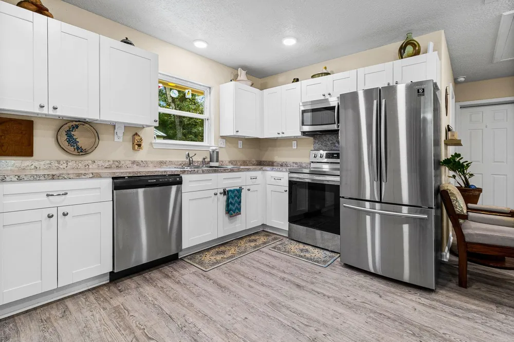 1220 Bluebird Avenue Livingston, TX 77351