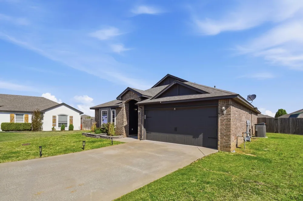 13364 133rd EastAvenue Collinsville, OK 74021