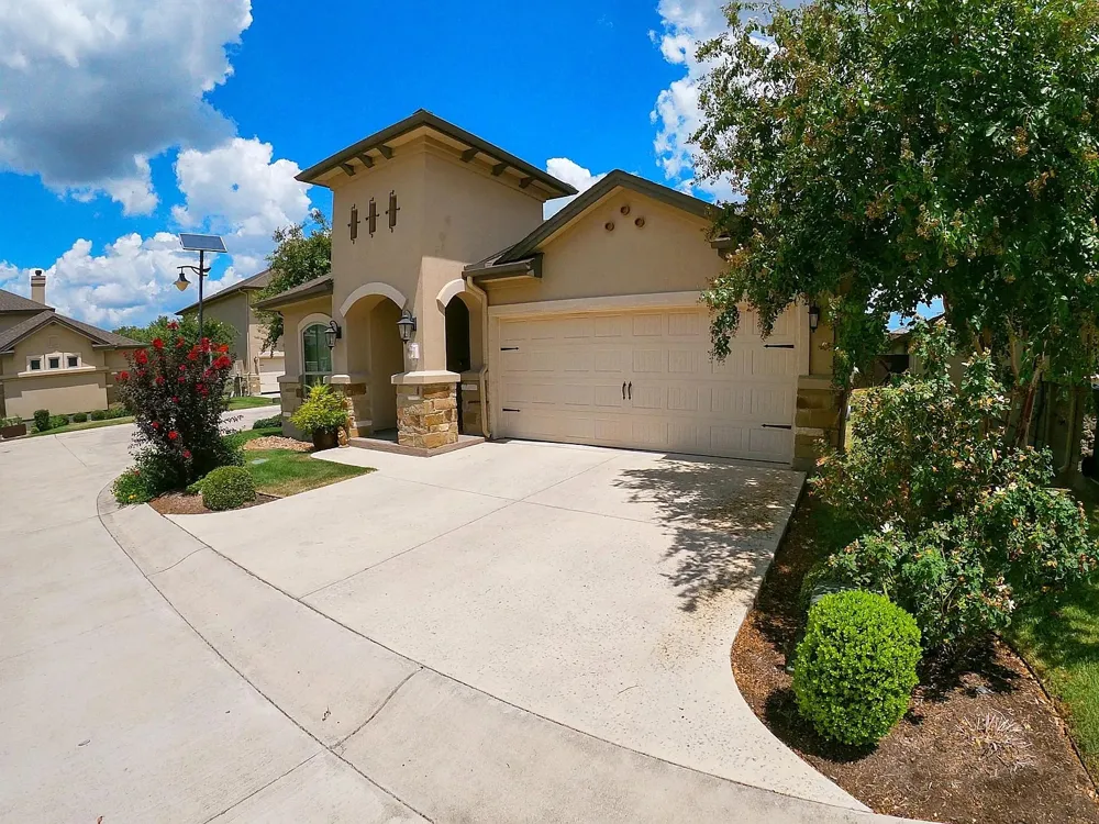 109 Via Milana Drive Buda, TX 78610