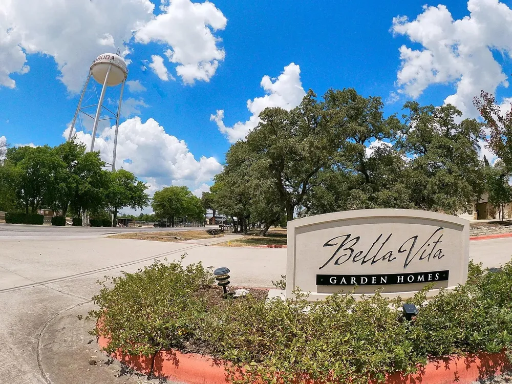 109 Via Milana Drive Buda, TX 78610