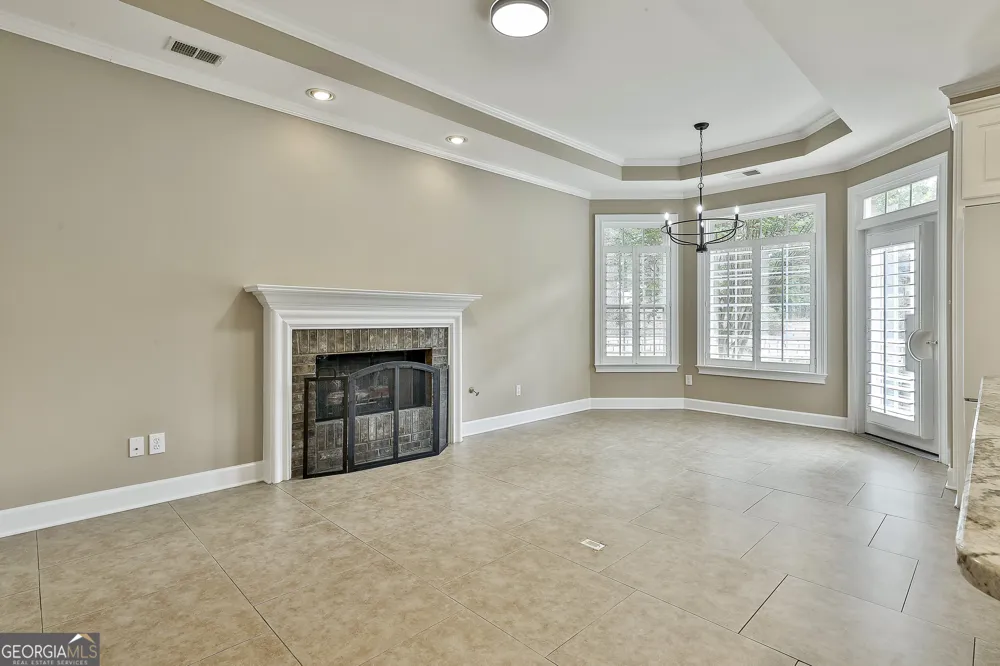 15 Stratford WAY Newnan, GA 30265