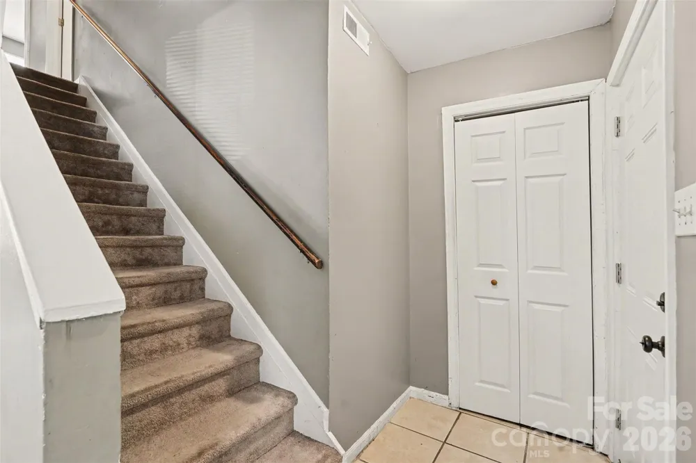 7964 Shady Oak Trail #212 Charlotte, NC 28210
