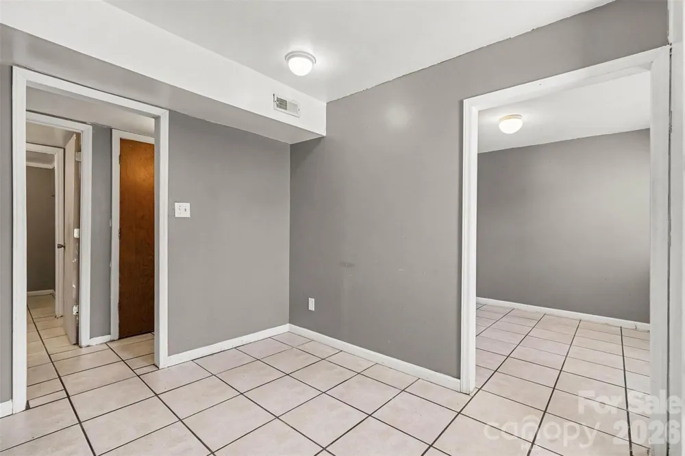 7964 Shady Oak Trail #212 Charlotte, NC 28210