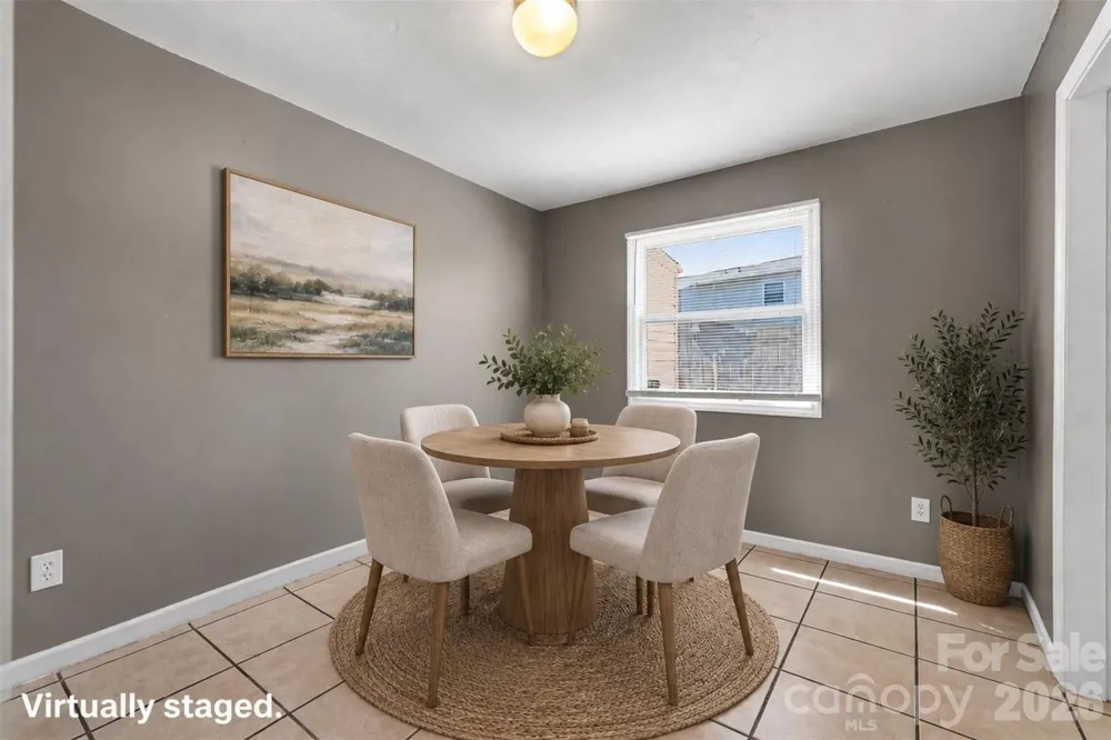 7964 Shady Oak Trail #212 Charlotte, NC 28210