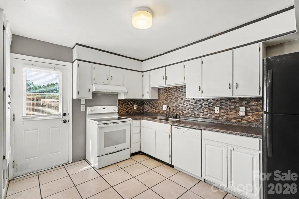 7964 Shady Oak Trail #212 Charlotte, NC 28210