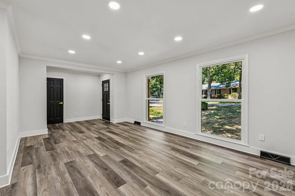 4908 Zephyr Lane Charlotte, NC 28209