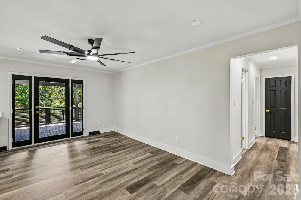4908 Zephyr Lane Charlotte, NC 28209