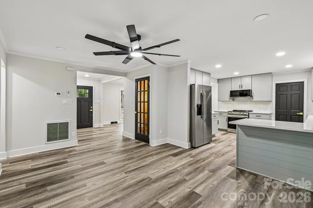 4908 Zephyr Lane Charlotte, NC 28209