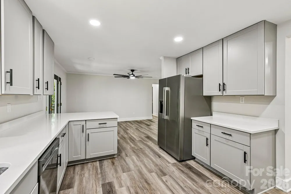4908 Zephyr Lane Charlotte, NC 28209