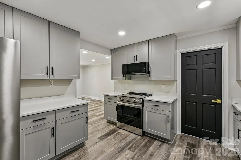 4908 Zephyr Lane Charlotte, NC 28209