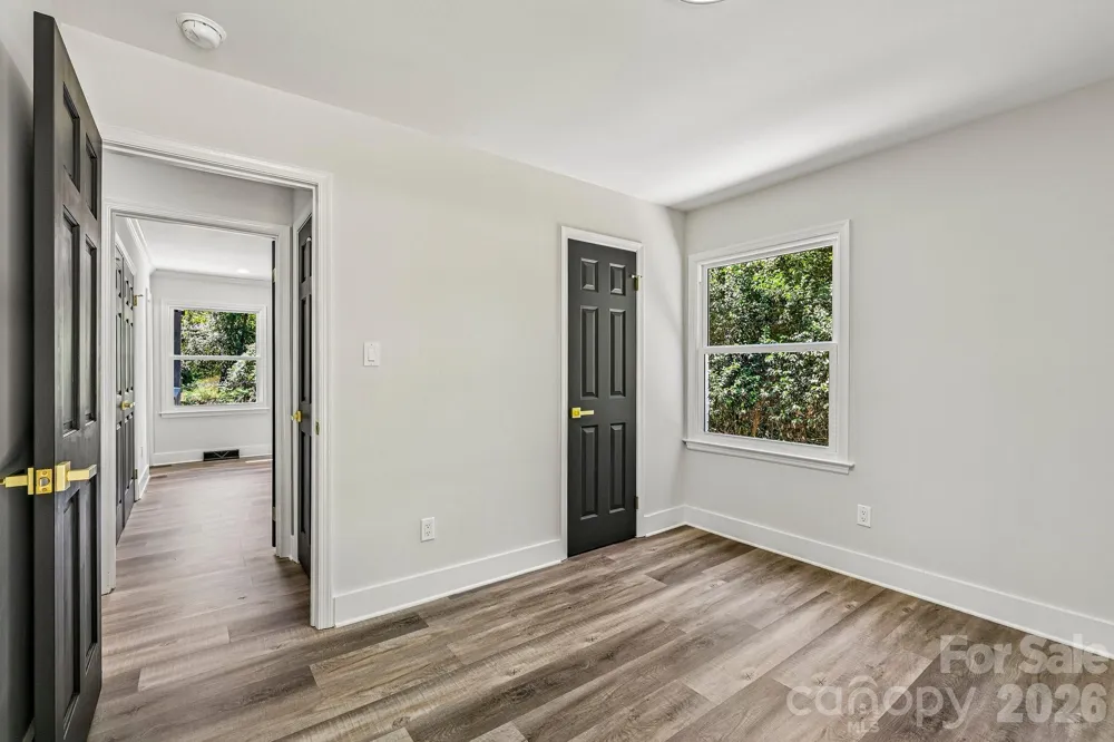4908 Zephyr Lane Charlotte, NC 28209