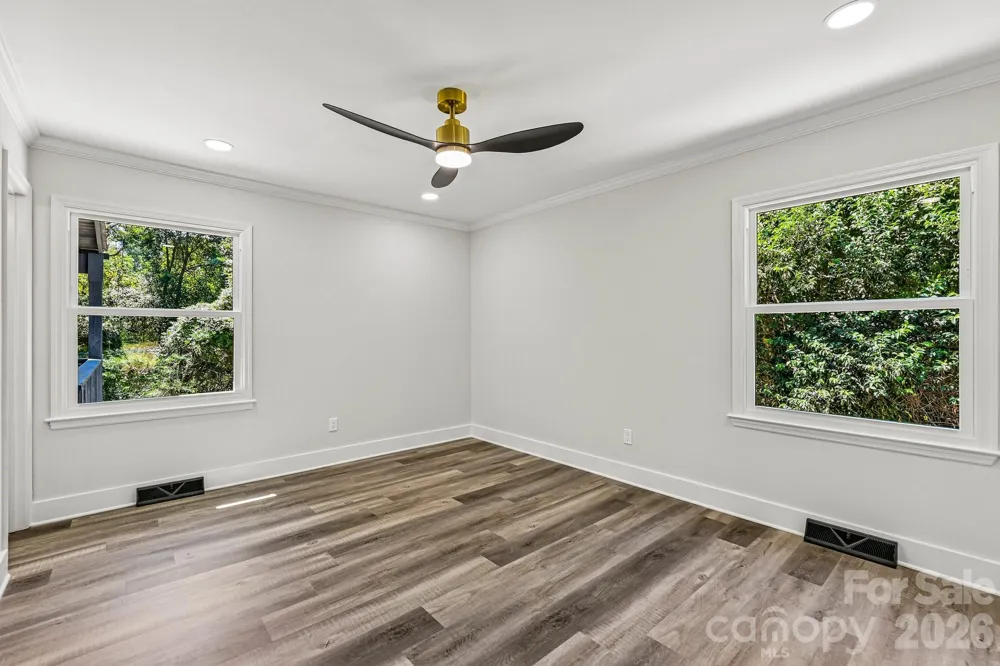 4908 Zephyr Lane Charlotte, NC 28209