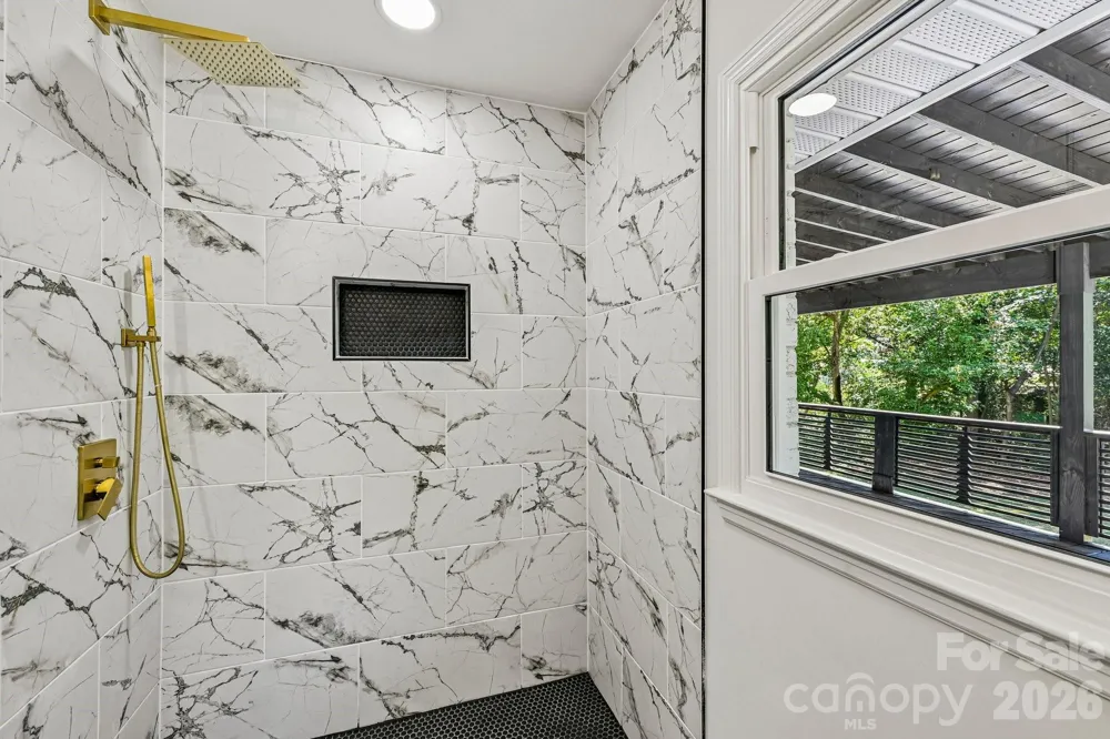 4908 Zephyr Lane Charlotte, NC 28209
