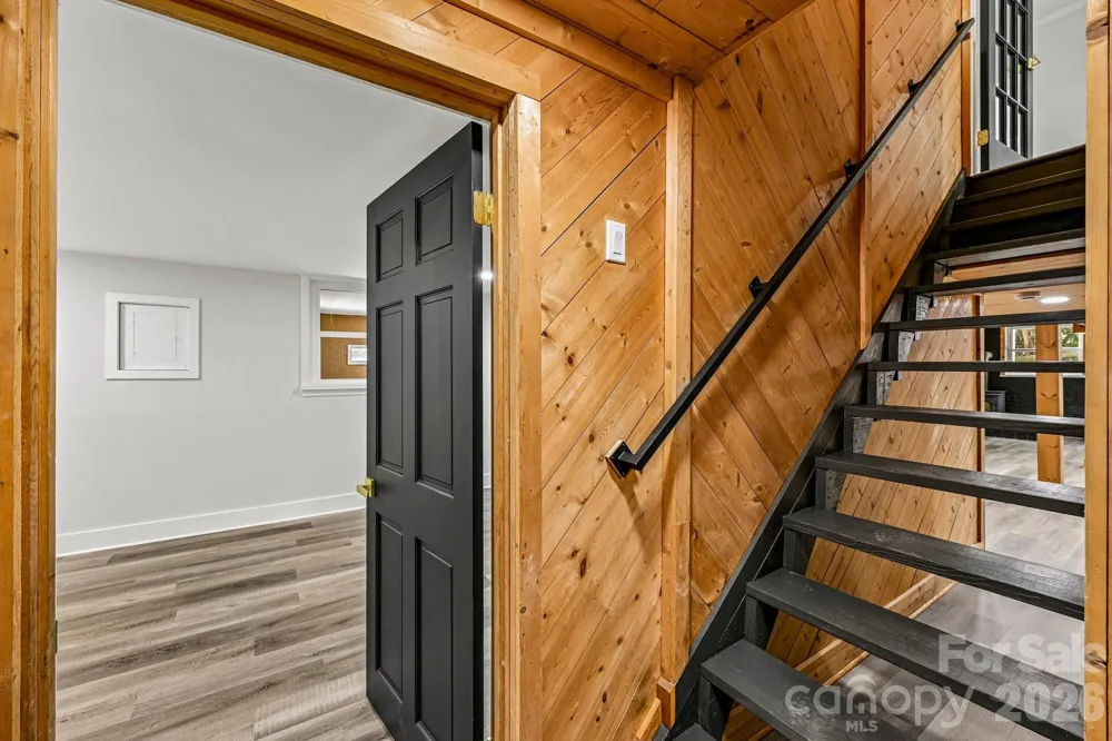 4908 Zephyr Lane Charlotte, NC 28209