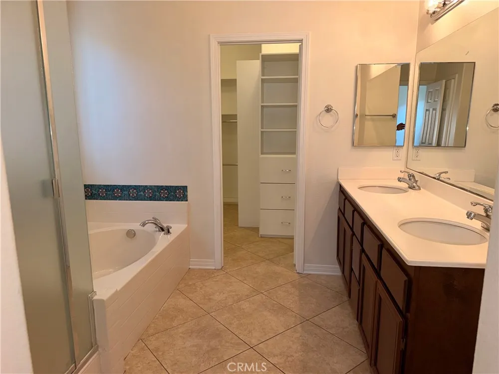 146 Moneda Court Hemet, CA 92545