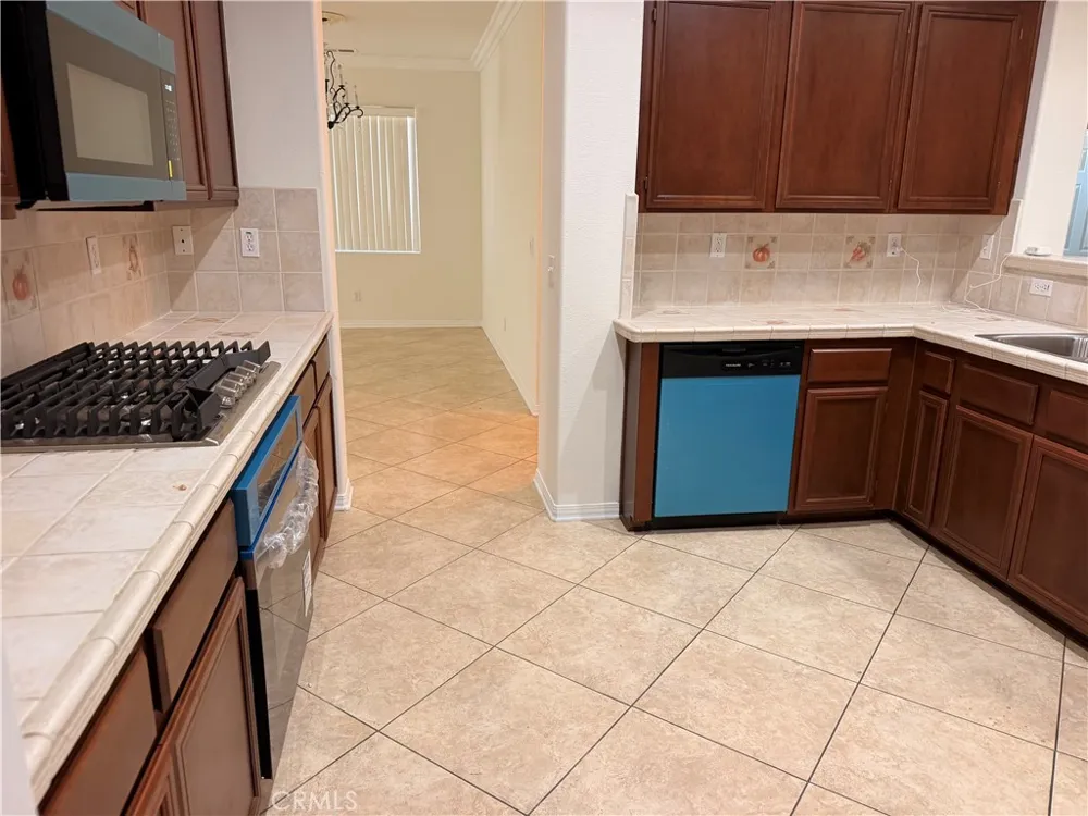 146 Moneda Court Hemet, CA 92545