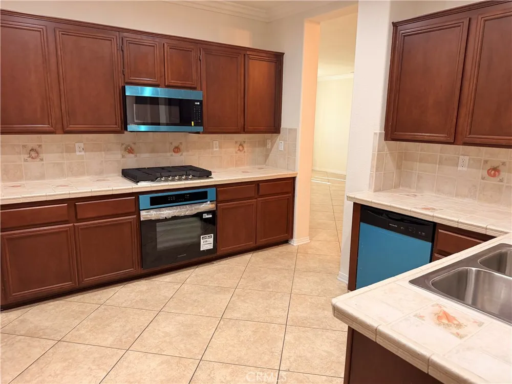 146 Moneda Court Hemet, CA 92545