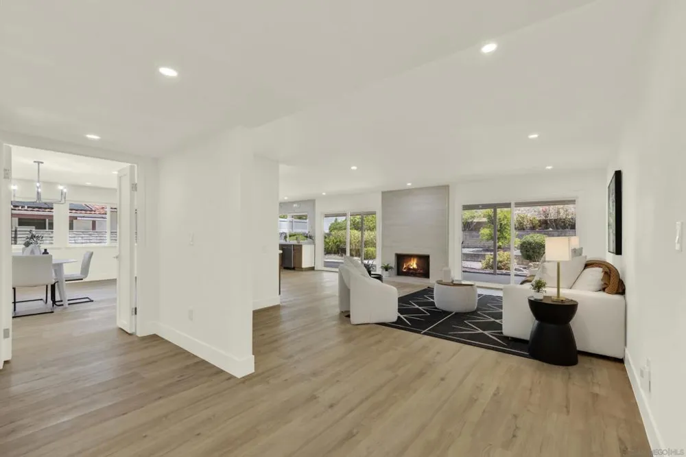 12621 Opimo Dr San Diego, CA 92128