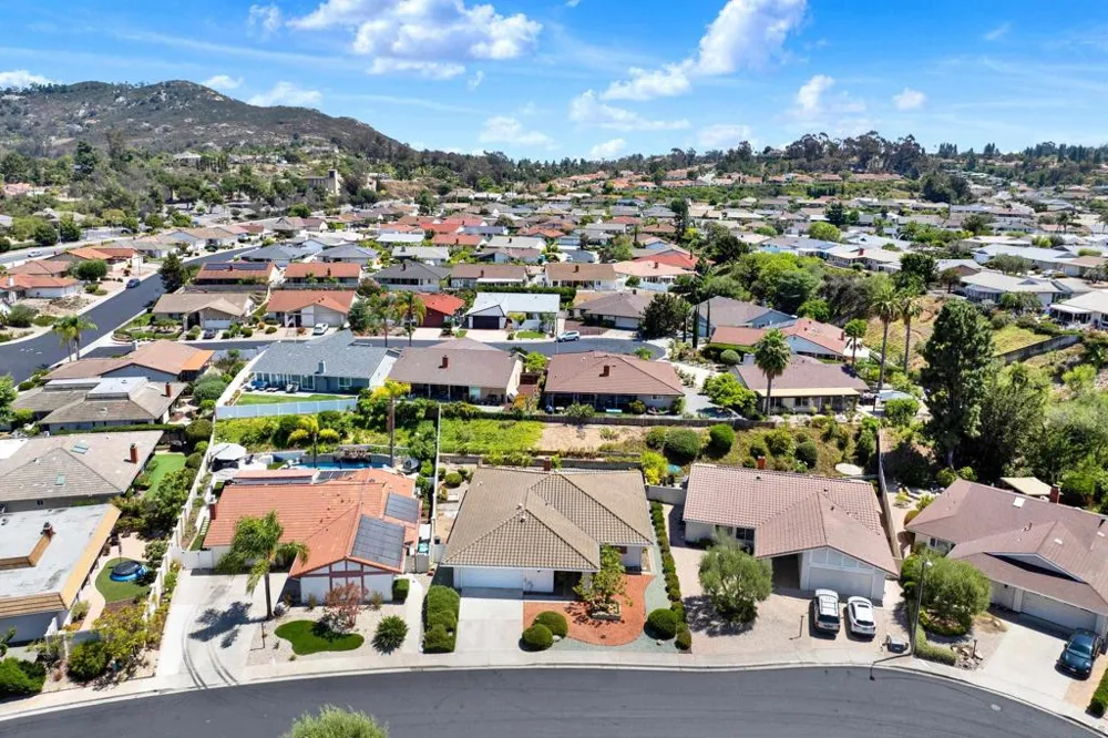 12621 Opimo Dr San Diego, CA 92128