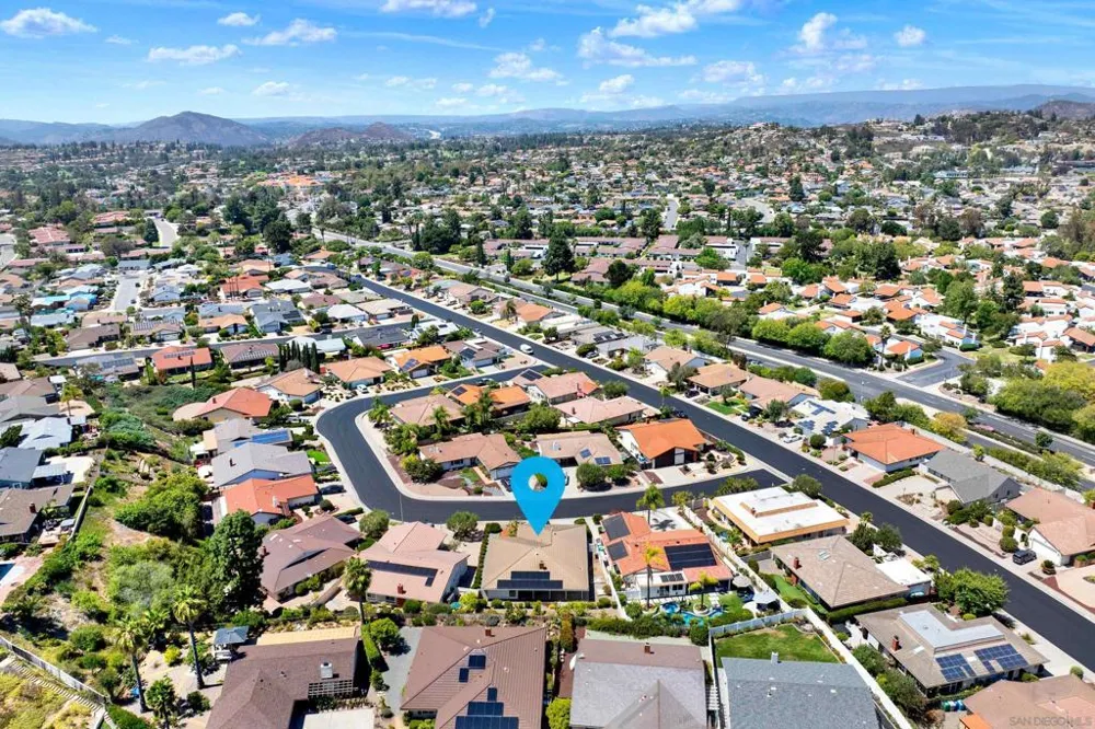 12621 Opimo Dr San Diego, CA 92128