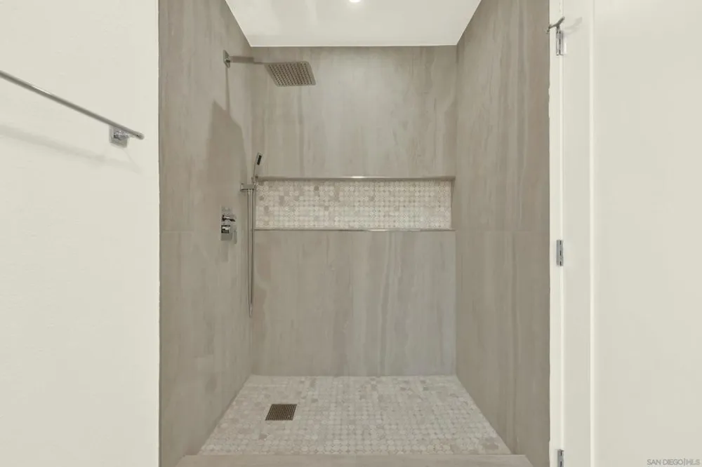 12621 Opimo Dr San Diego, CA 92128