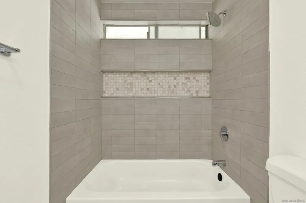 12621 Opimo Dr San Diego, CA 92128