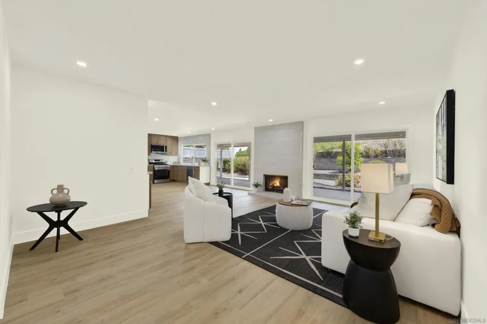 12621 Opimo Dr San Diego, CA 92128