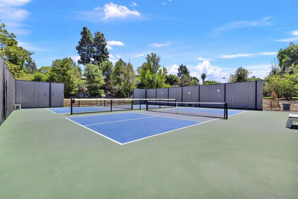 12621 Opimo Dr San Diego, CA 92128