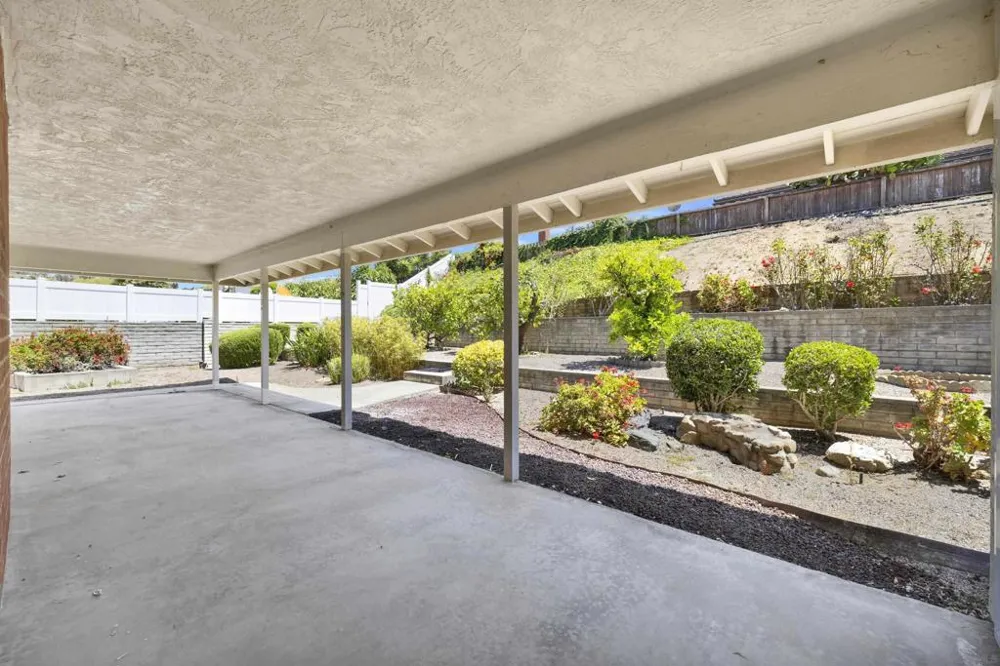 12621 Opimo Dr San Diego, CA 92128