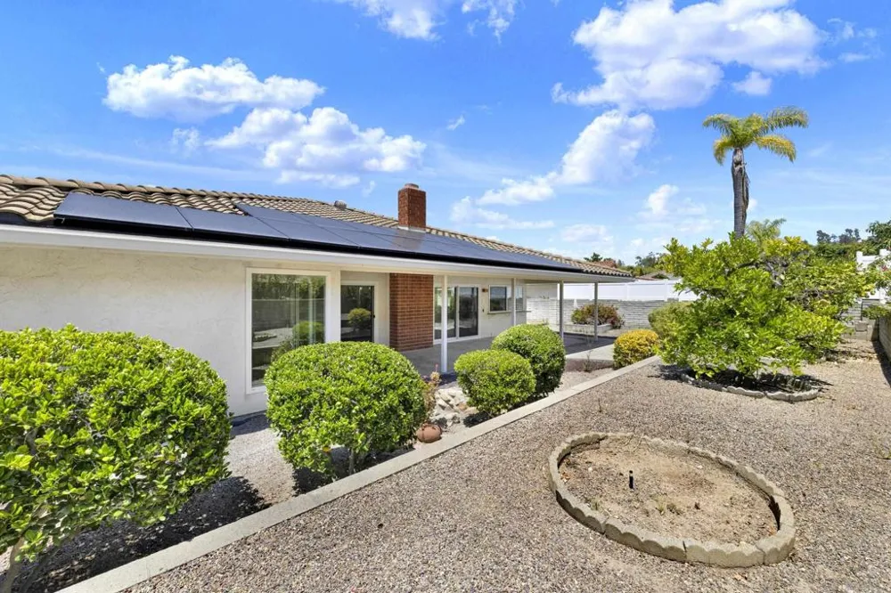 12621 Opimo Dr San Diego, CA 92128