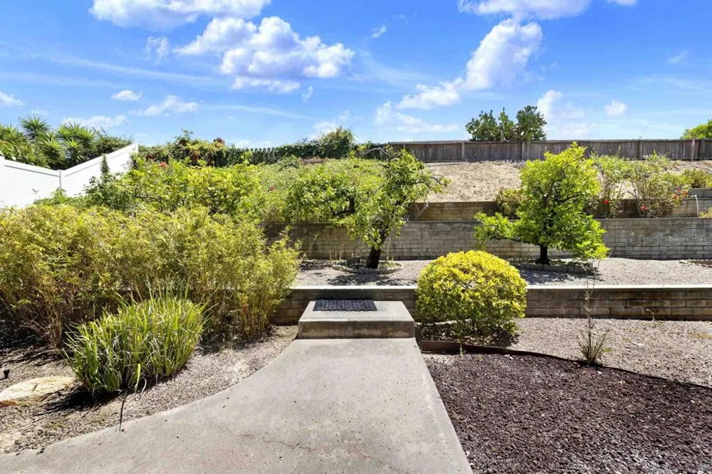 12621 Opimo Dr San Diego, CA 92128