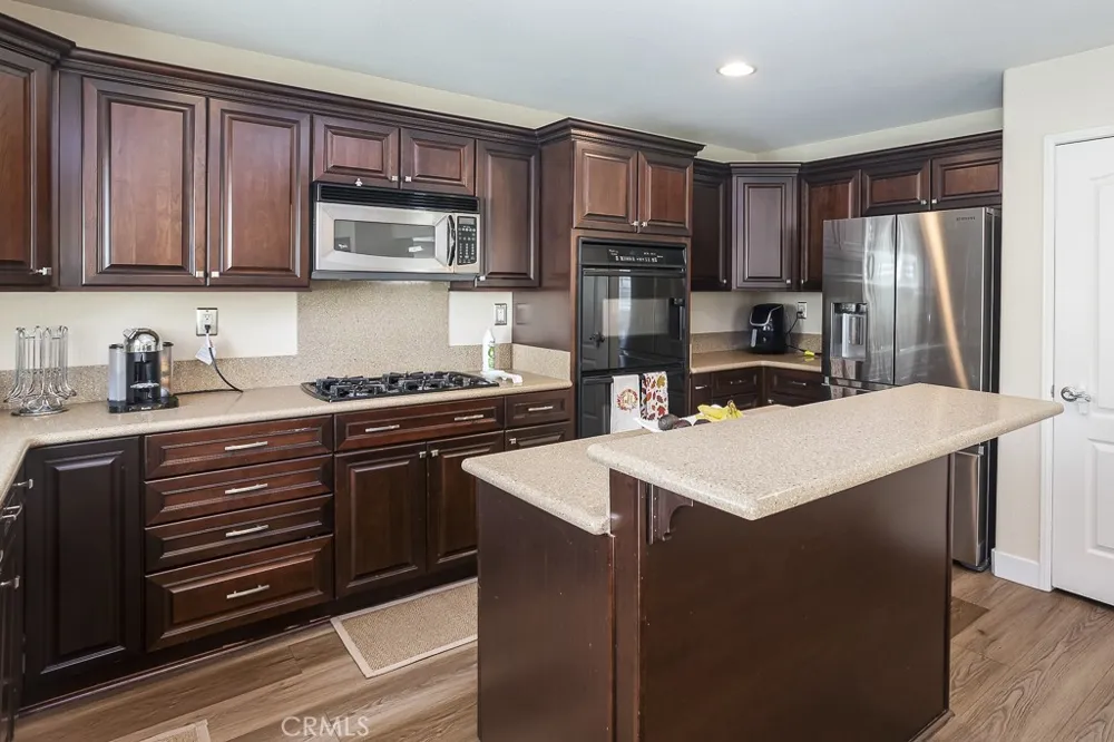 2060 W Avenue K6 Lancaster, CA 93536