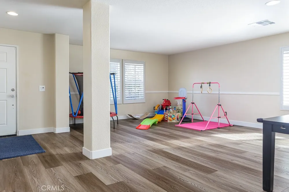 2060 W Avenue K6 Lancaster, CA 93536