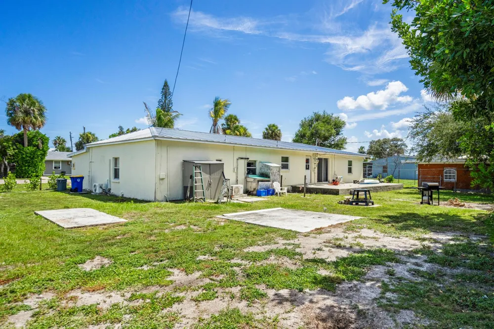 11150 SE FEDERAL Highway Hobe Sound, FL 33455