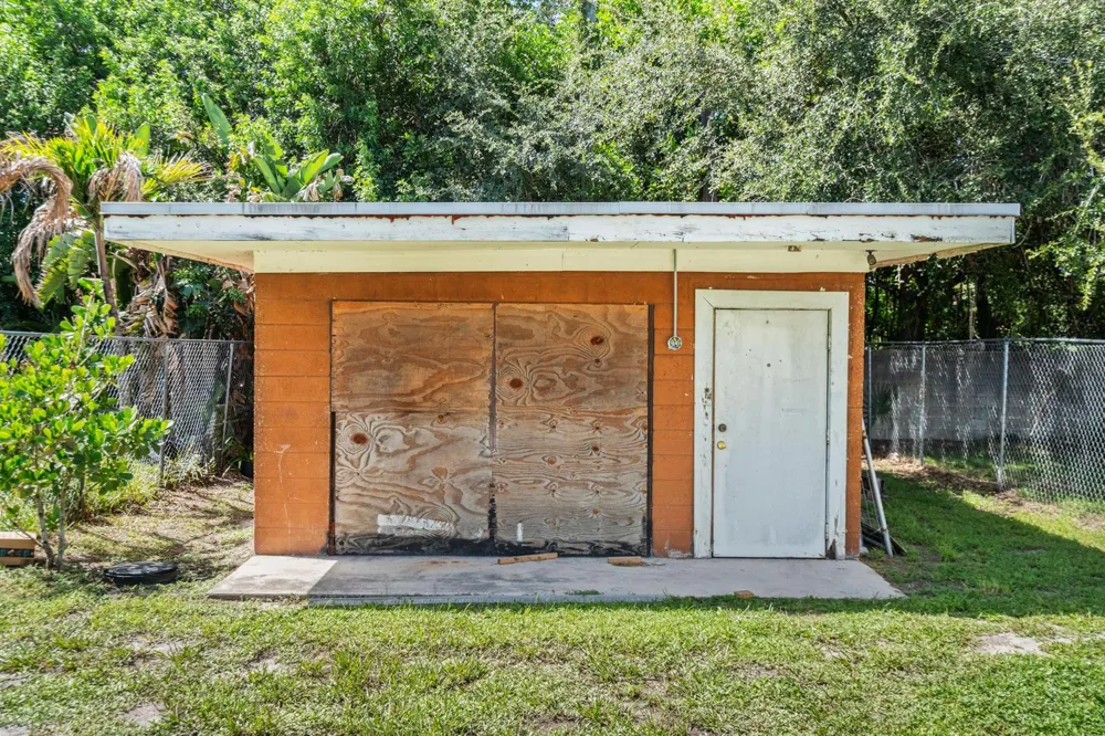 11150 SE FEDERAL Highway Hobe Sound, FL 33455