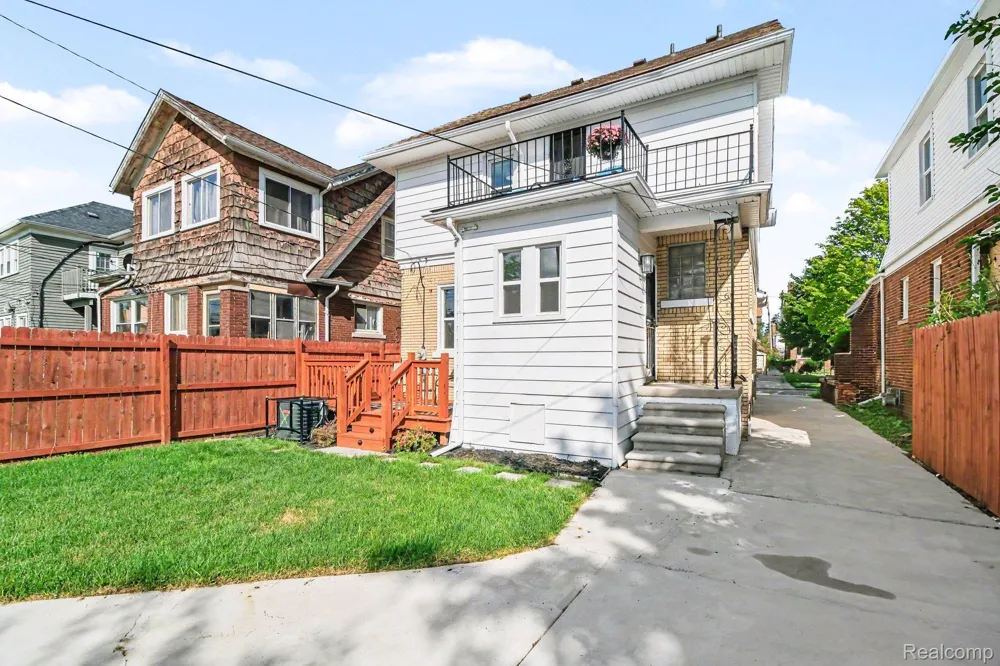 2691 Collingwood Street Detroit City, MI 48206