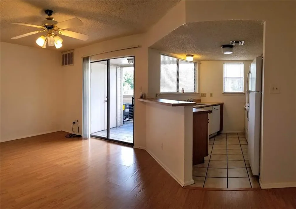 2500 Burleson Road #215 Austin, TX 78741