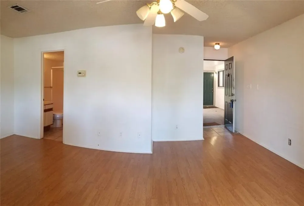 2500 Burleson Road #215 Austin, TX 78741