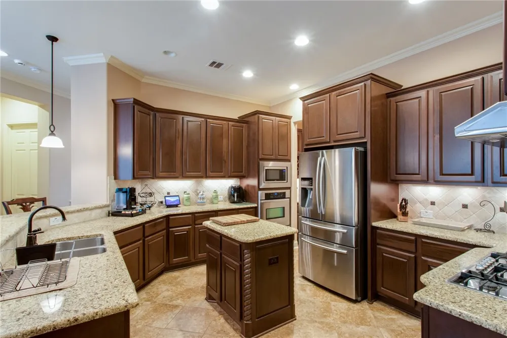 1007 Rhondstat Run Cedar Park, TX 78613