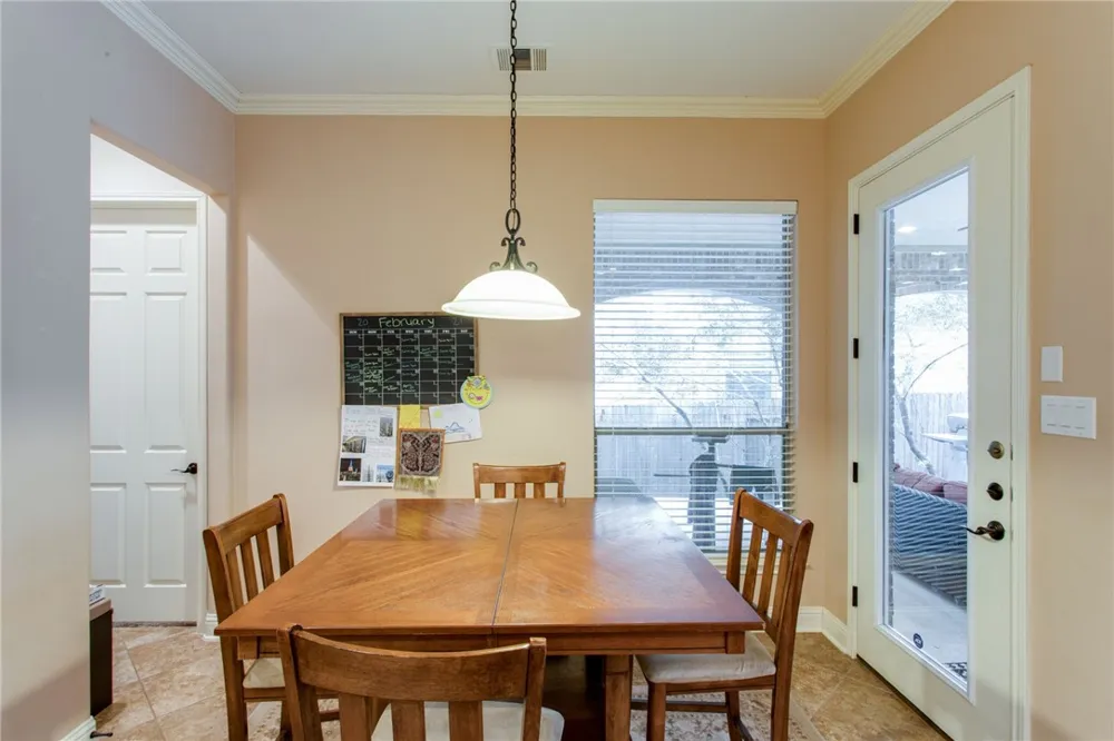 1007 Rhondstat Run Cedar Park, TX 78613