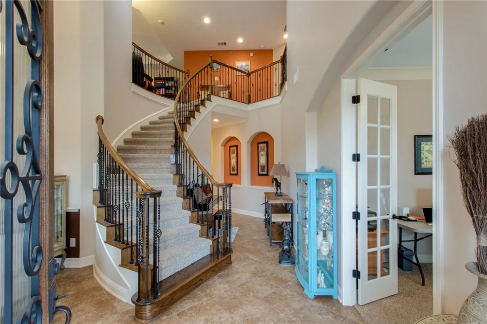 1007 Rhondstat Run Cedar Park, TX 78613