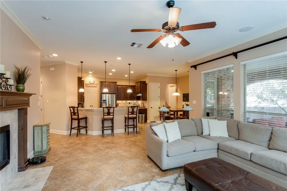 1007 Rhondstat Run Cedar Park, TX 78613